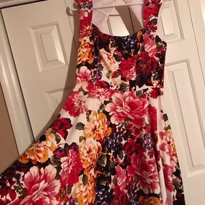 Gorgeous floral dress